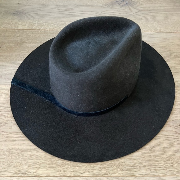 NWOT Janessa Leon Lennon Hat - Picture 4 of 11